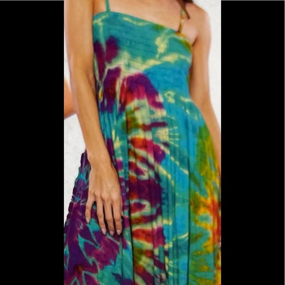 Long Dress by Sacred Threads.   CL/GR 11.  222481 - Picture 4 of 7